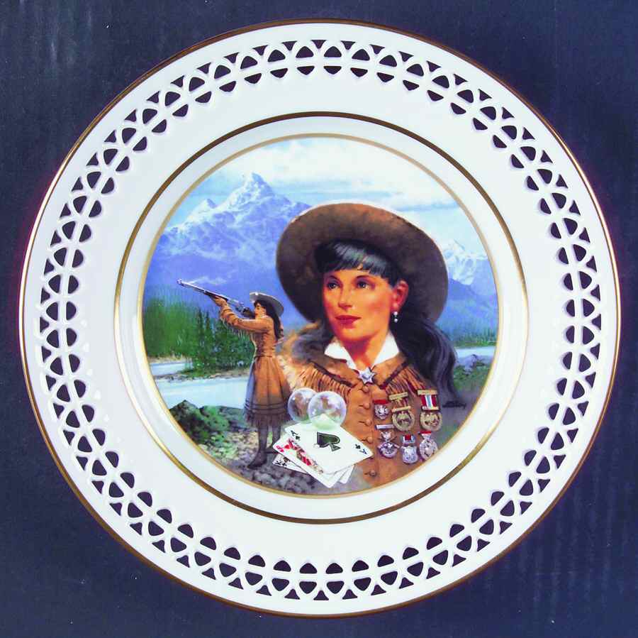 Buffalo Bills Wild West Show Annie Oakley - No Box by Bing & Grondahl-1