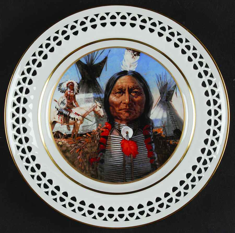 Buffalo Bills Wild West Show Sitting Bull - No Box by Bing & Grondahl-1