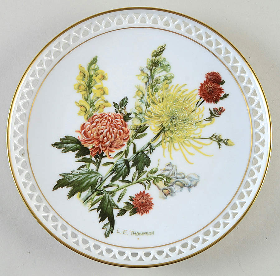 Country Garden Calender November-Chrysanthemum - No Box by Bing & Grondahl-1