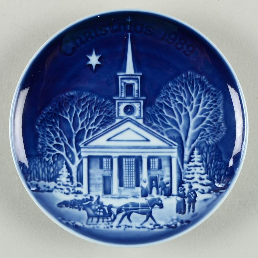 Christmas In America Christmas In New England - Boxed by Bing & Grondahl-1