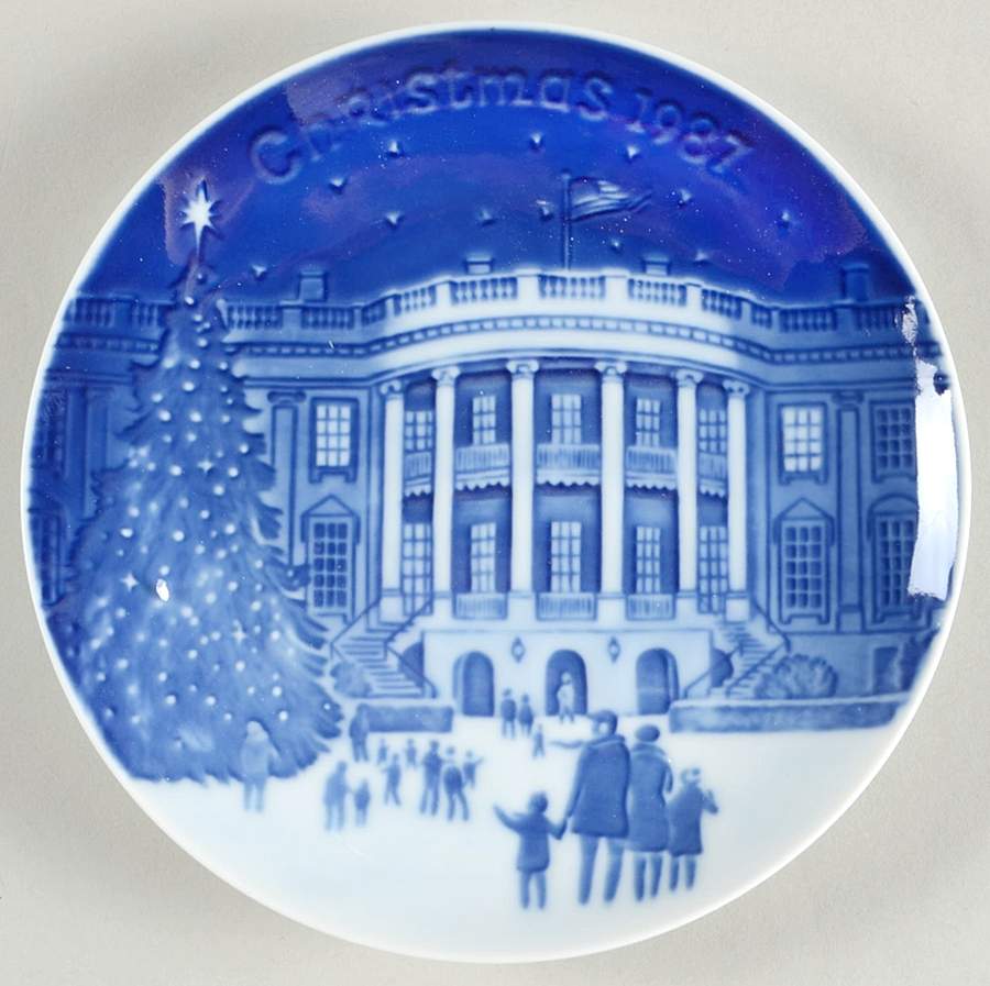 Christmas In America Christmas Eve In The White House - No Box by Bing & Grondahl-1
