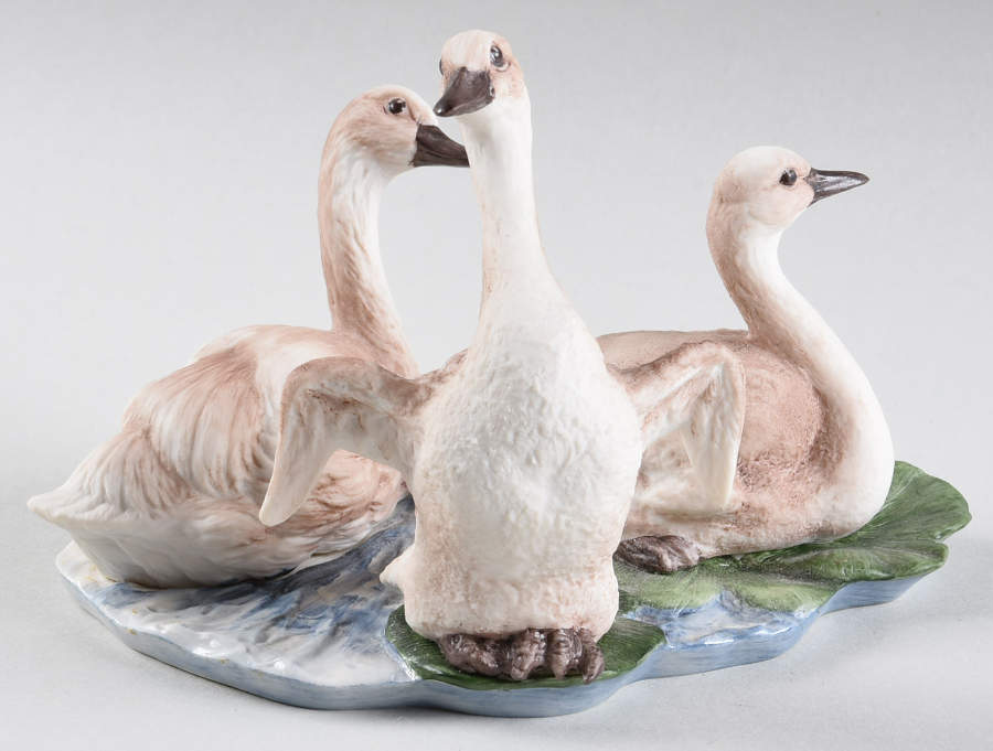 Boehm Birds Swan Family Cygnets - No Box 82c by Boehm-1