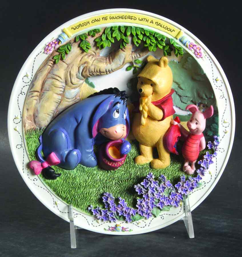 Winnie The Pooh 3-D Nobody Uncheered With Balloons - No Box by Bradford Exchange-1