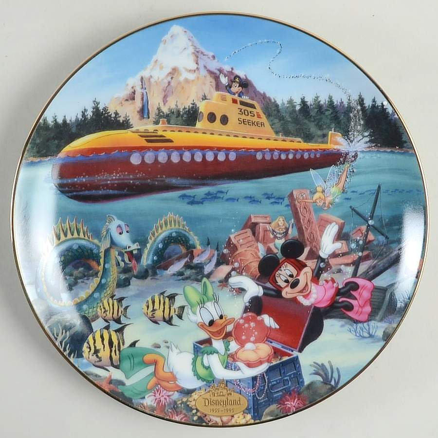 Disneylands 40th Anniversary Submarine Voyage - No Box by Bradford Exchange-1