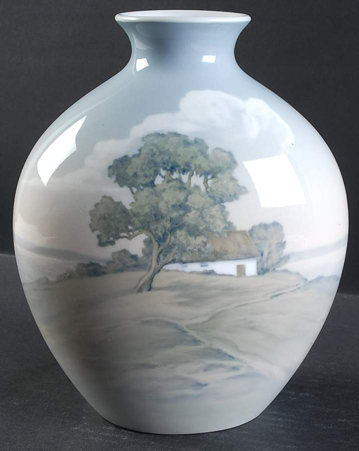 Bing & Grondahl Giftware Farm House With Tree - No Box by Bing & Grondahl-1
