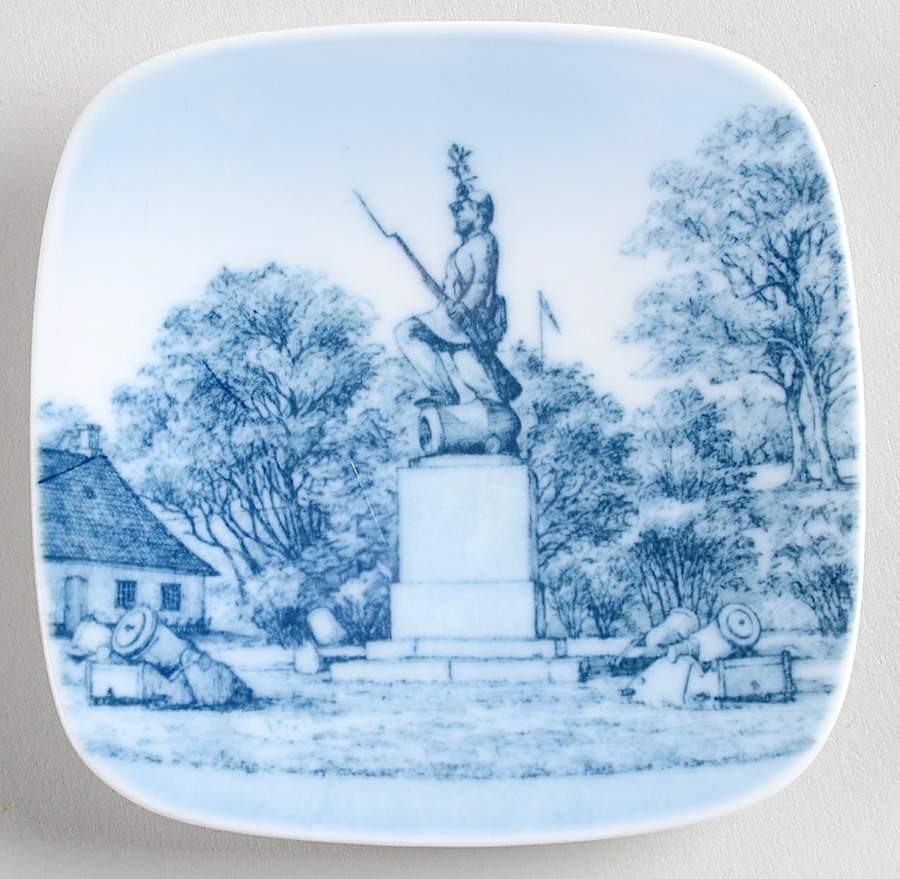 Bing & Grondahl Giftware Fredericia Land Soldier - No Box by Bing & Grondahl-1