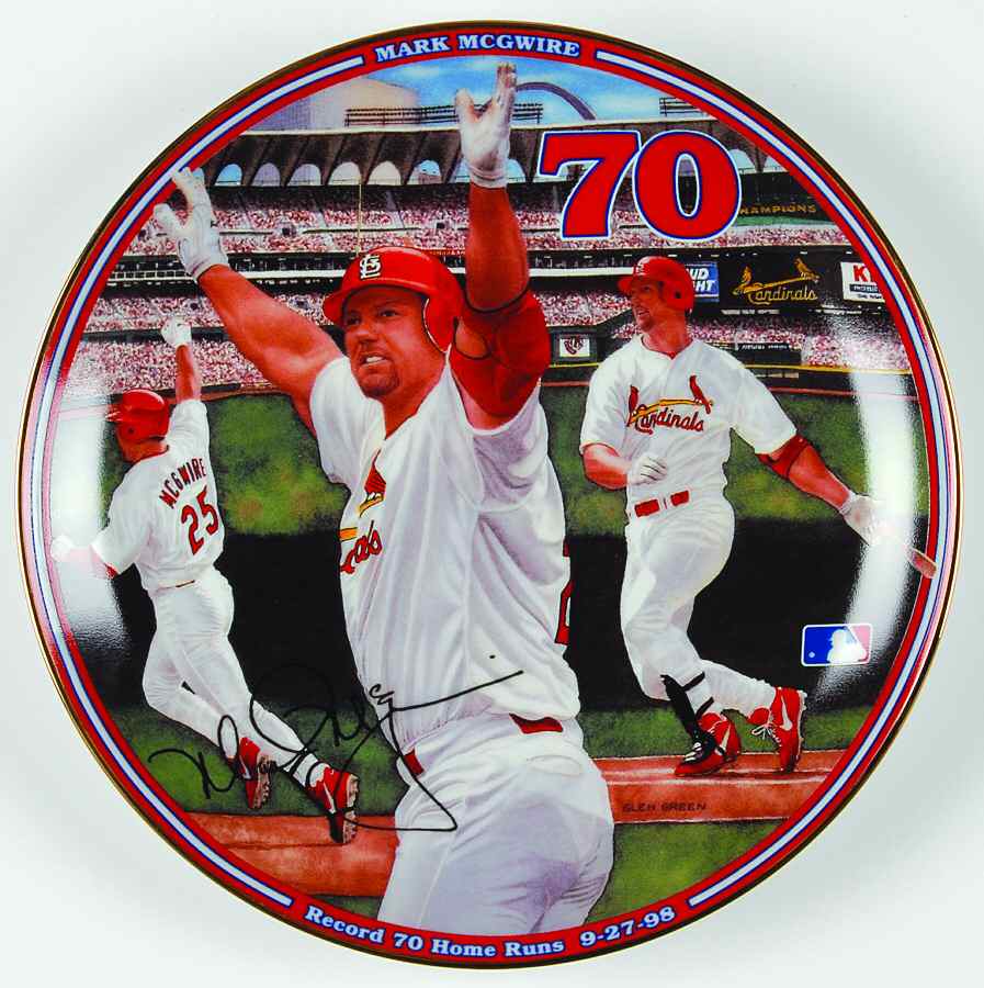 Home Run Hero-Plates Record 70 Home Runs - No Box by Bradford Exchange-1