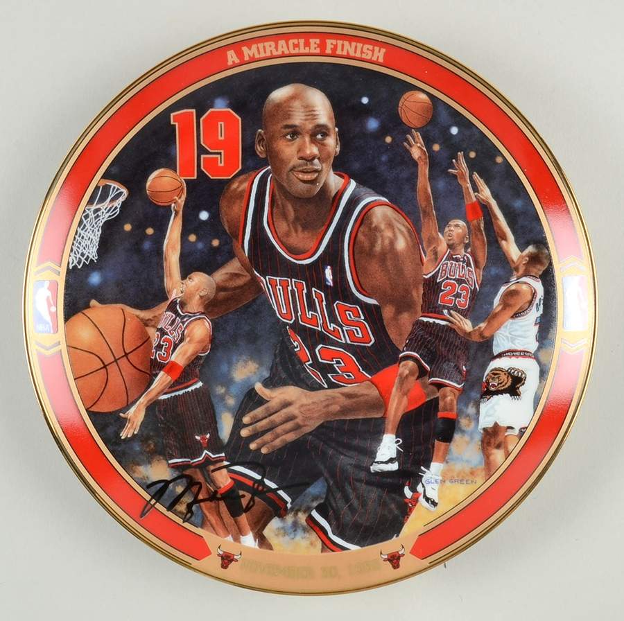Michael Jordans Return To Greatness Miracle Finish - No Box by Bradford Exchange-1