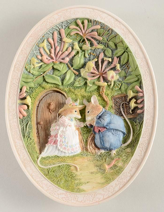 A Visit To Brambly Hedge Summer Story - No Box by Bradford Exchange-1