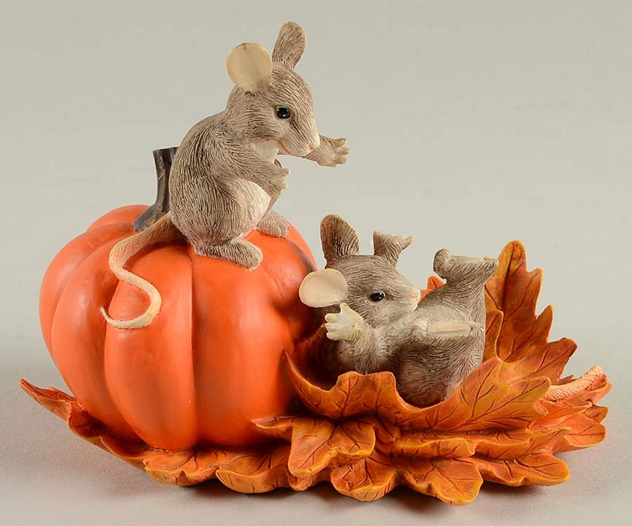 Charming Tails Pumpkin Slide - No Box by Charming Tails-1