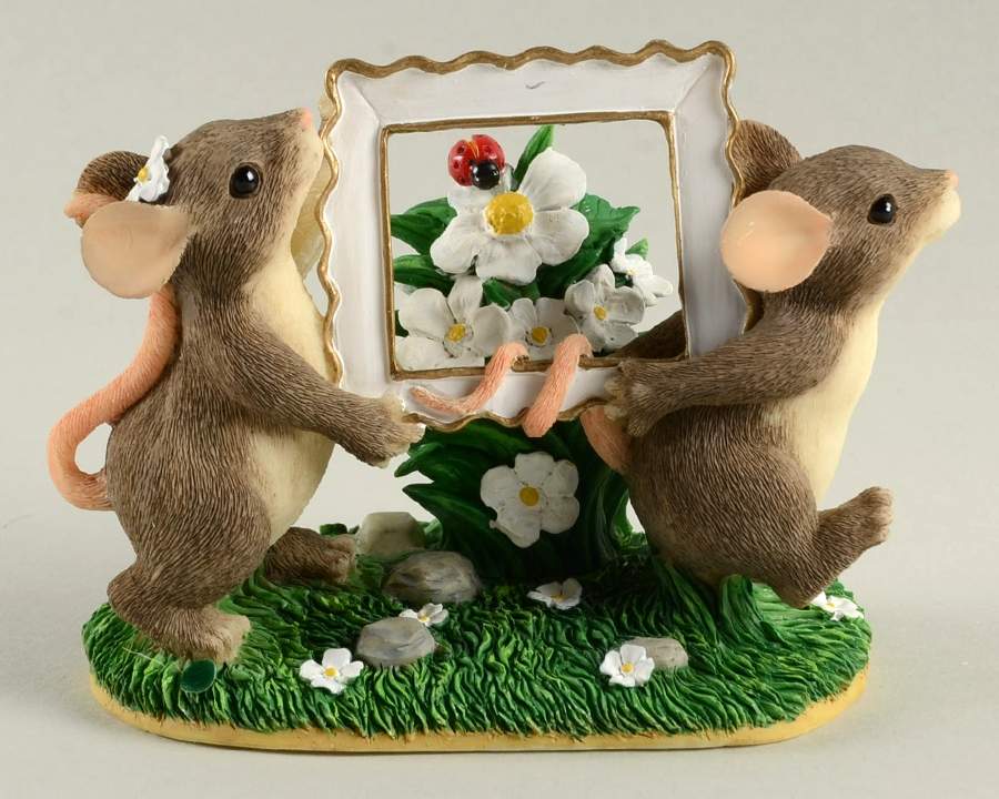 Charming Tails Picture Perfect - No Box by Charming Tails-1