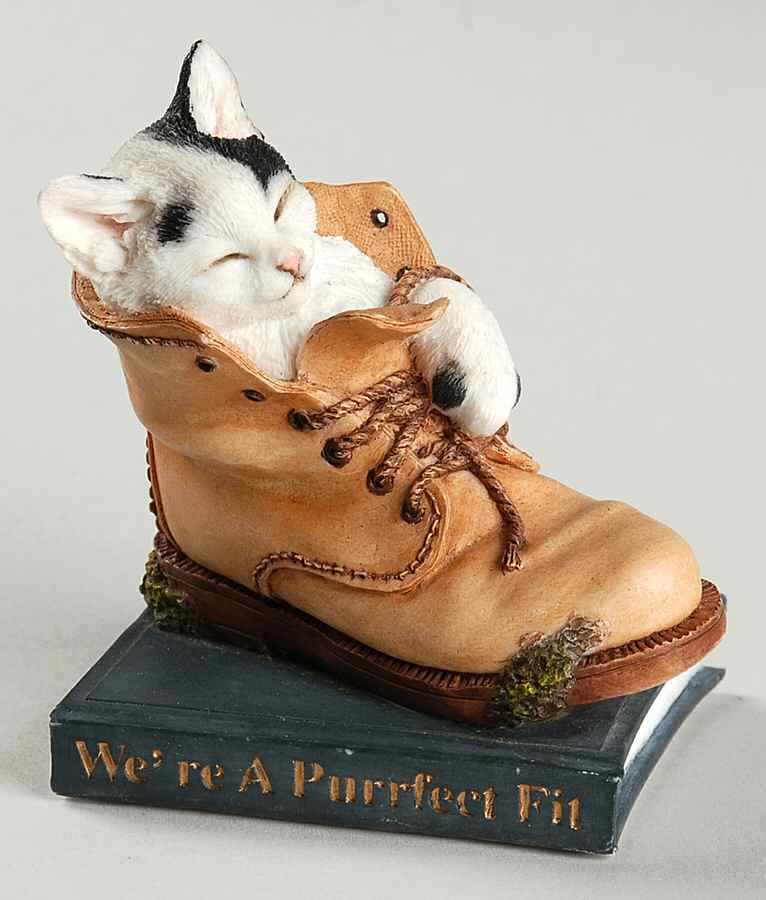 Country Artists Figurines Cat In Boot - Boxed by Country Artist-1