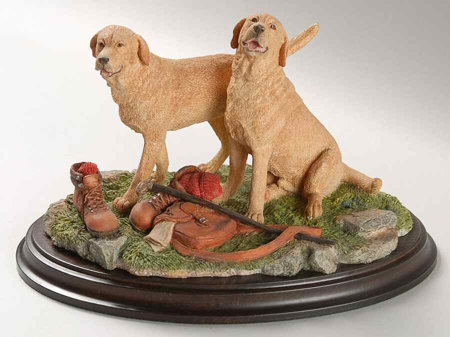 Country Artists Figurines Labradors - Start Of The Day - No Box by Country Artist-1