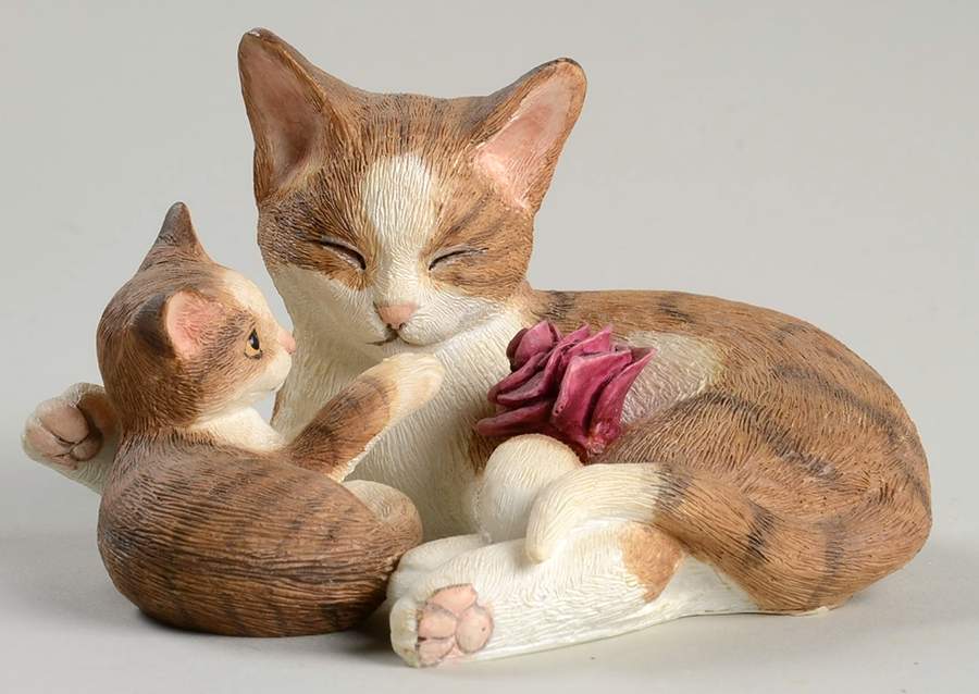 Country Artists Figurines Mother And Kitten - No Box by Country Artist-1