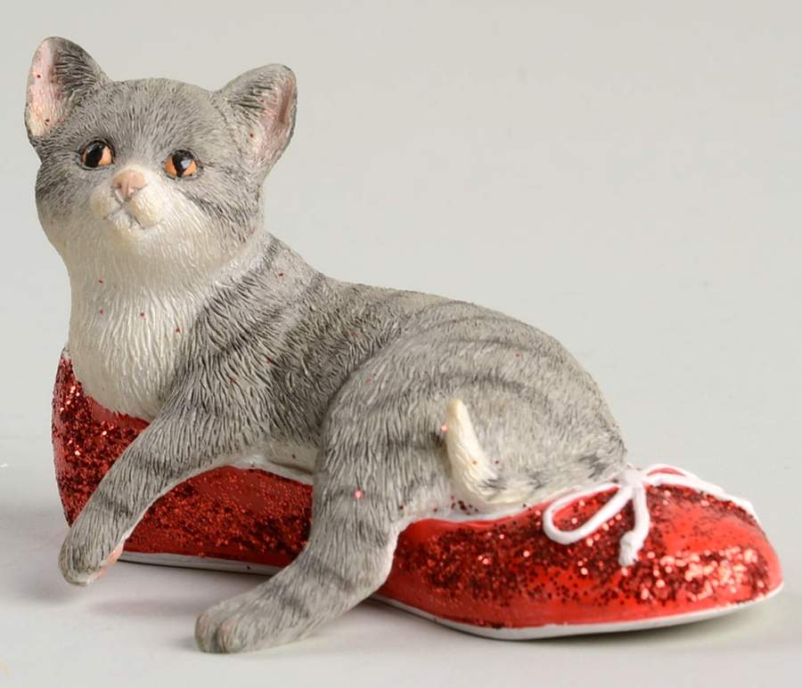 Country Artists Figurines Kitten With Ballet Pump - No Box by Country Artist-1