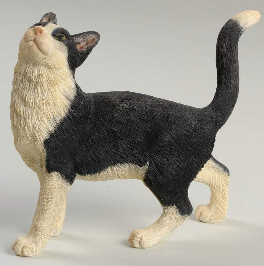Country Artists Figurines Cat Standing -Black & White - Boxed by Country Artist-1