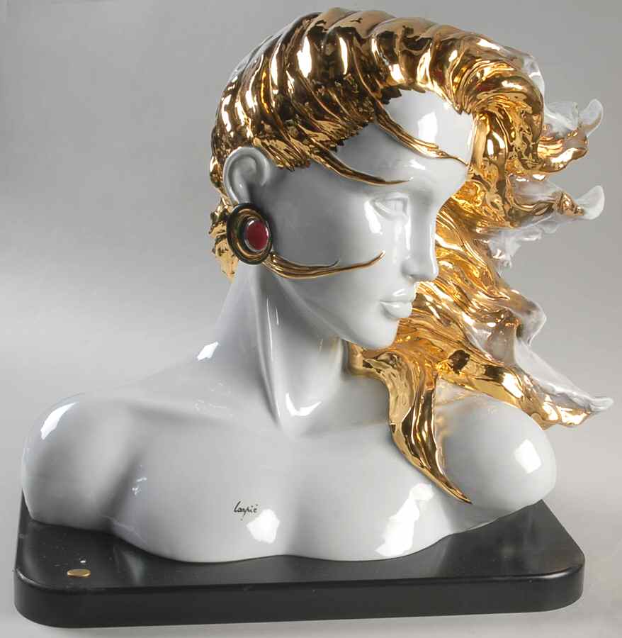 Carpie Figurine Female Bust - With Box by Carpie-1