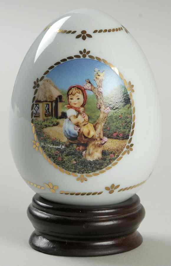 Hummel Porcelain Egg Apple Tree Girl - No Box by Danbury Mint-1