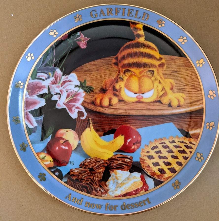 A Day with Garfield And Now For Dessert - No Box by Danbury Mint-1