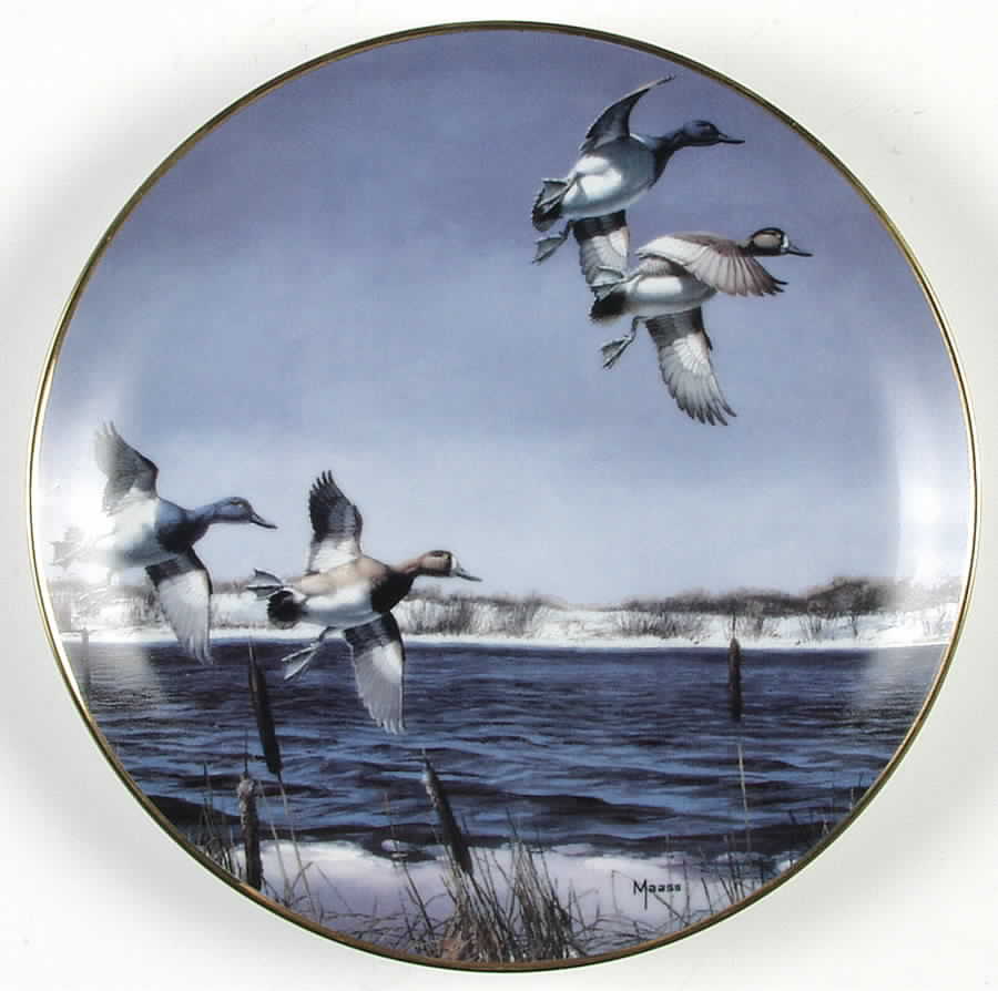 On The Wing The New Arrivals - No Box by Danbury Mint-1
