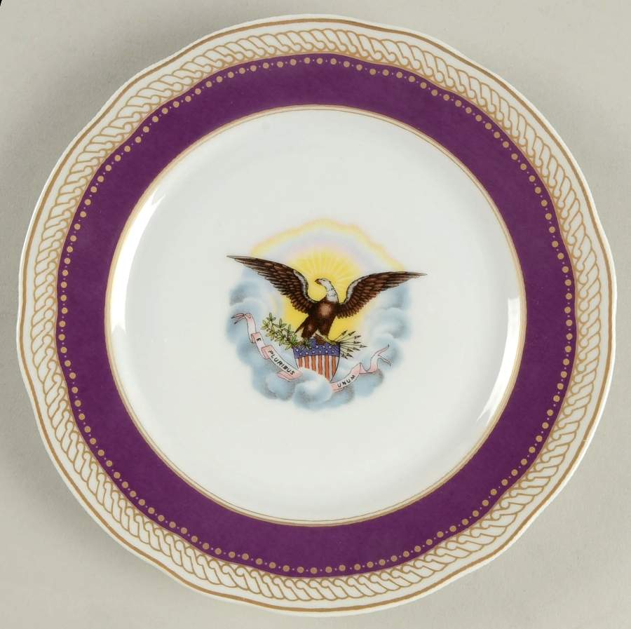 White House China Abraham Lincoln - No Box by Danbury Mint-1