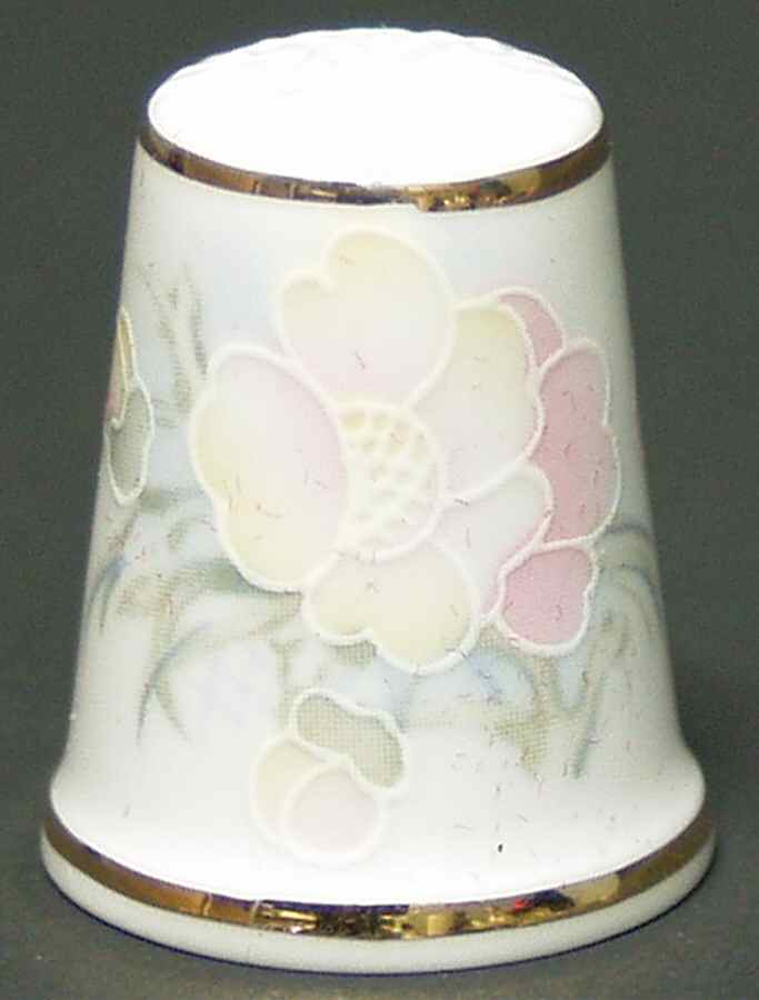 Great Porcelain Houses of the World Royal Court-Flowers - Boxed by Danbury Mint-1