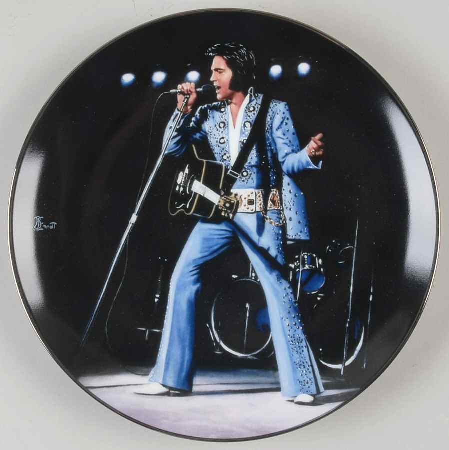 Elvis Presley In Performance Madison Square Garden 1972 - No Box by Delphi-1