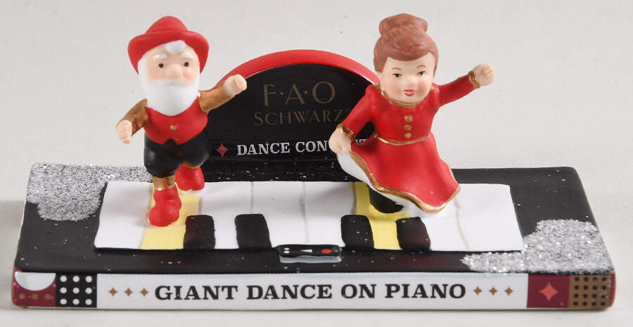 North Pole Village Fao Piano Dance Concert - With Box Bx648 by Department 56-1