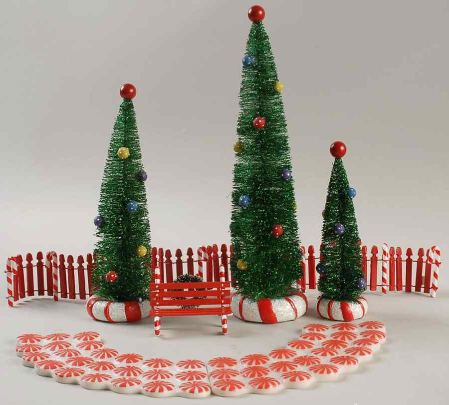 North Pole Village Peppermint Landscape - Boxed by Department 56-1