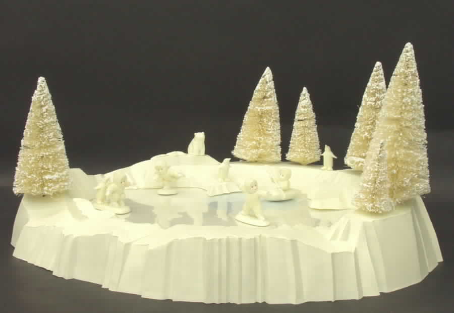 Snowbabies Skating Pond - No Box by Department 56-1