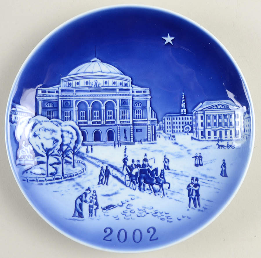 Svend Jensen Christmas Plate Royal Danish Theatre - No Box by Desiree-1