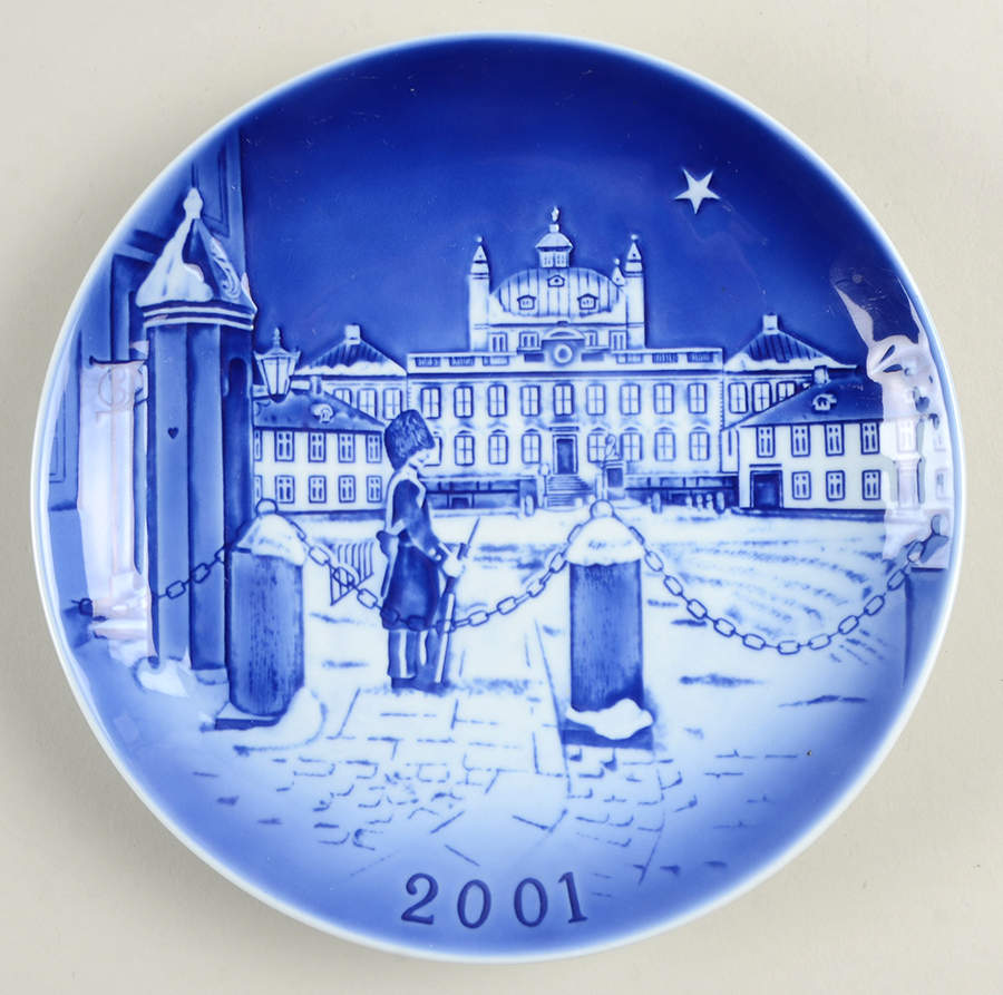 Svend Jensen Christmas Plate Fredensborg Castle - No Box by Desiree-1