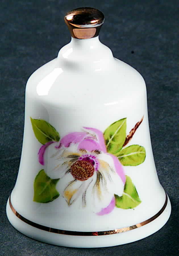 State Flower Bell Louisiana-Sothern Magnolia - Louisiana, No Box by Danbury Mint-1