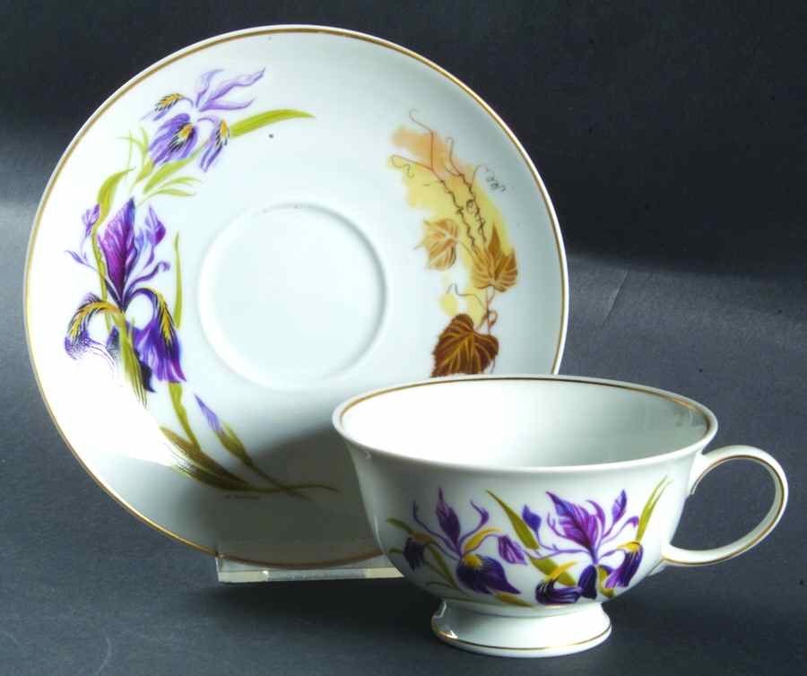 Wildflowers of America Cup & Saucer Blue Flag Iris - No Box by Danbury Mint-1