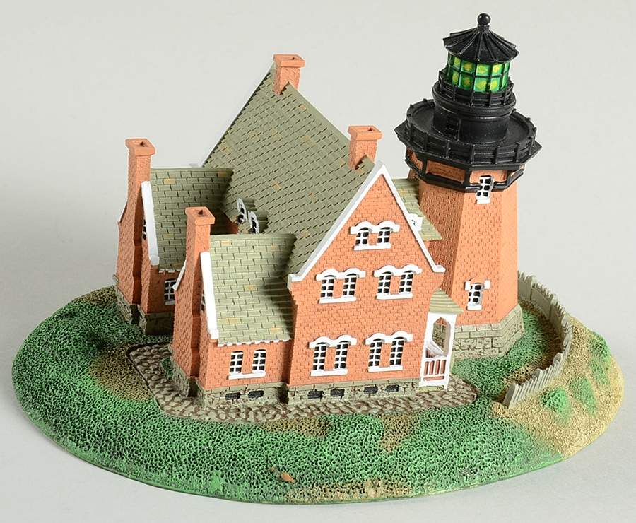 Historic American Lighthouses-Series 1 Block Island Southeast Lighthouse - Boxed by Danbury Mint-1