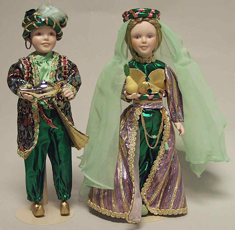 Storybook-Pairs Aladdin & Princess - Boxed by Danbury Mint-1