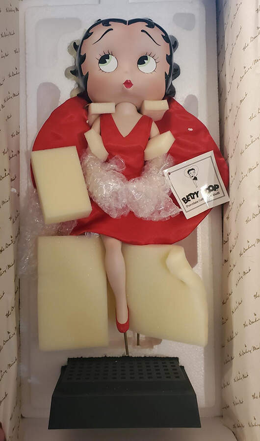 Betty Boop Toast Of The Town - Boxed by Danbury Mint-1