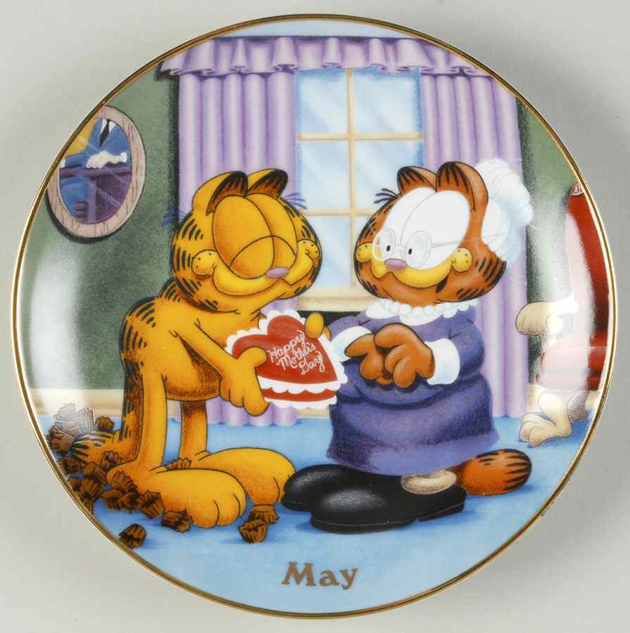 Garfield Perpetual Calendar May - No Box by Danbury Mint-1