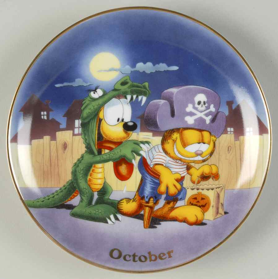 Garfield Perpetual Calendar October - No Box by Danbury Mint-1