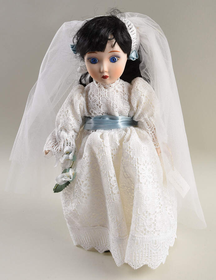Brides of America Mary-A Bride Of The 1950's - Boxed by Danbury Mint-1