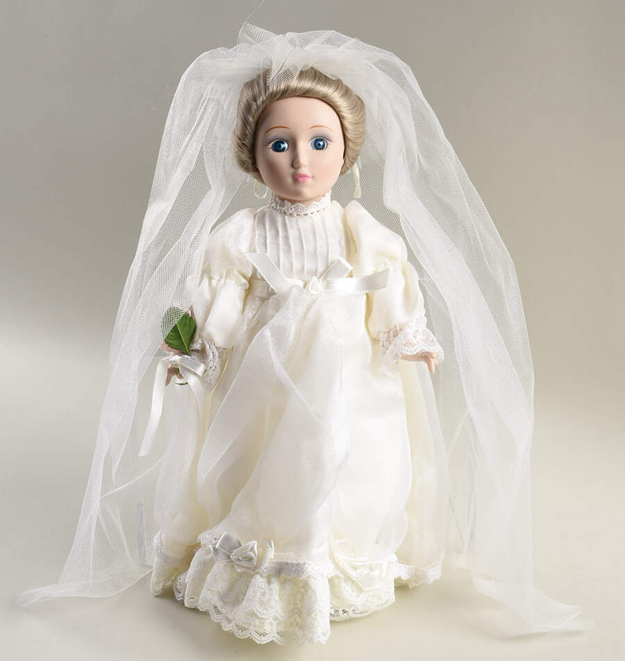 Brides of America Margaret-An Empire Bride - With Box by Danbury Mint-1