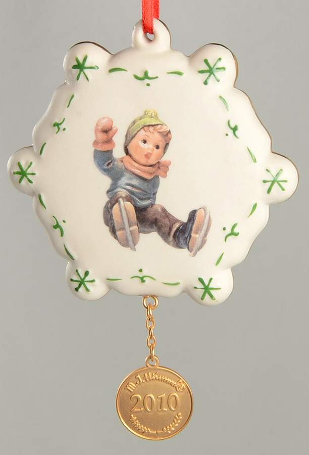 M I Hummel Annual Ornament Skate In Stride - Boxed by Danbury Mint-1