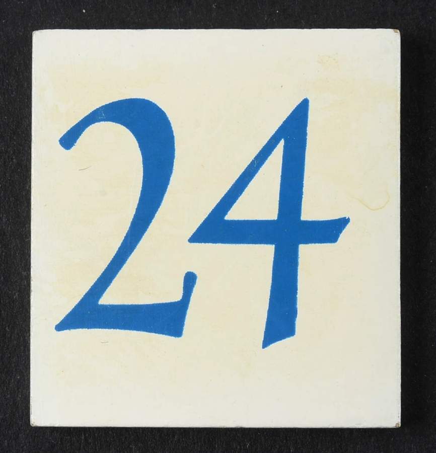 Dachshund Perpetual Calendar #24 Tile - No Box by Danbury Mint-1