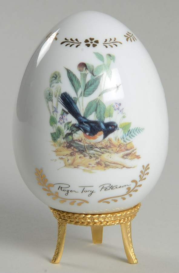 Songbirds Porcelain Egg Towhee - Boxed by Danbury Mint-1
