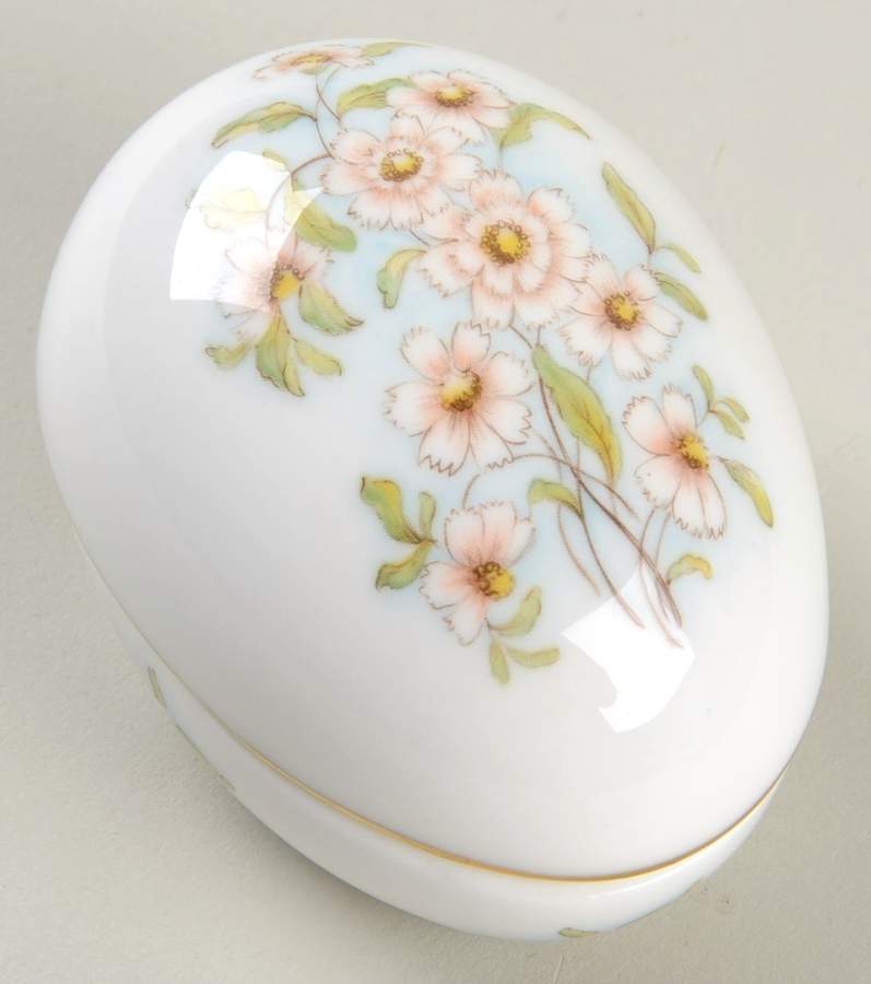 Great Porcelain Houses Egg Box Hammersley - No Box by Danbury Mint-1