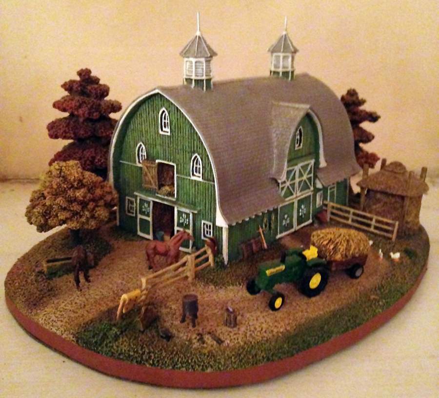 John Deere Clover Hill Farms - No Box by Danbury Mint-1