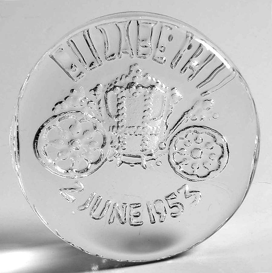 Dartington Paperweights Elizabeth Ii Coronation Paperweight - With Box by Dartington-1