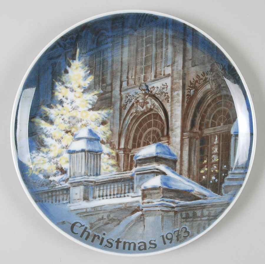 Christmas Plate Portal Of Nymphenburg Castle - No Box by Eschenbach-1