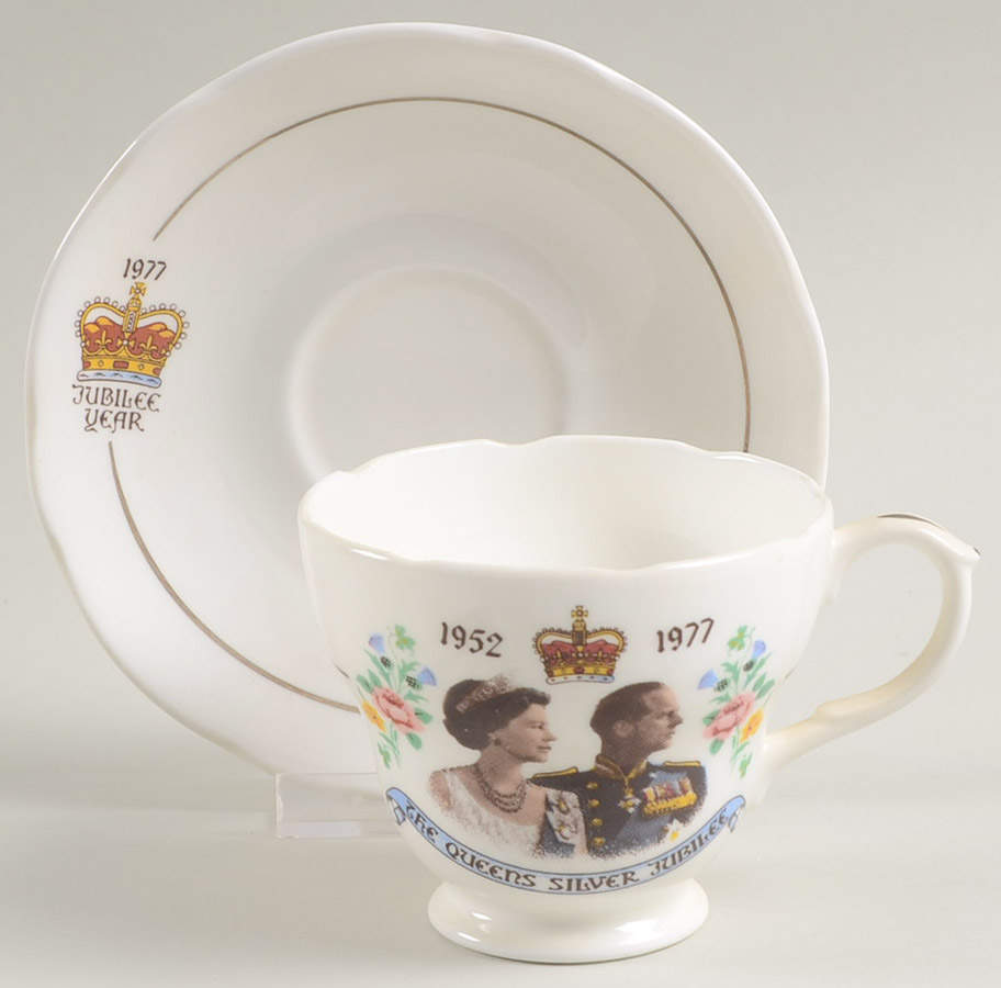 Royalty Commemoratives Elizabeth Ii Silver Jubilee Cup & Saucer - No Box by England-1
