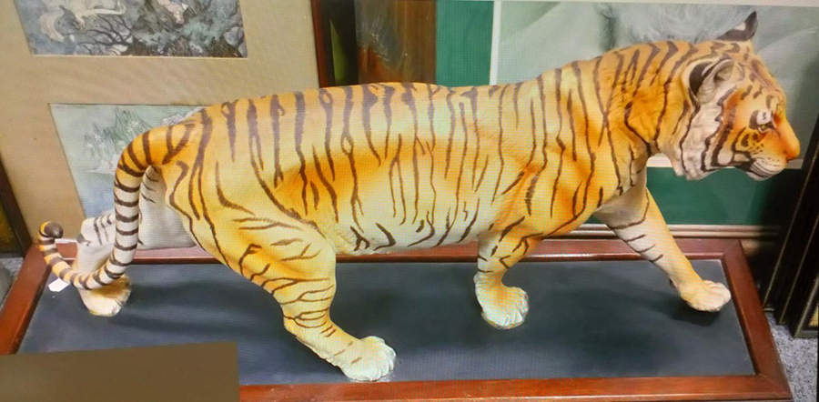 Franklin Mint Figurines On The Prowl - No Box by Franklin Mint-1